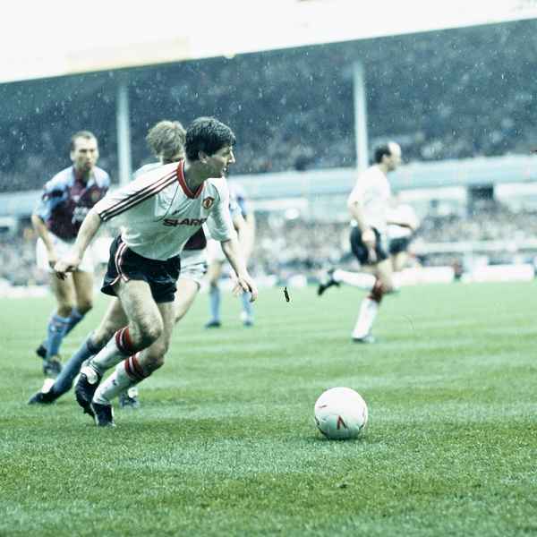 Transfer Tales: Denis Irwin