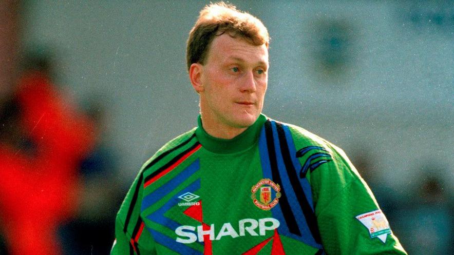 10 thủ môn hay nhất M.U kỉ nguyên ngoại hạng: De Gea chỉ đứng thứ 3 5 Gary Walsh's remarkable stop