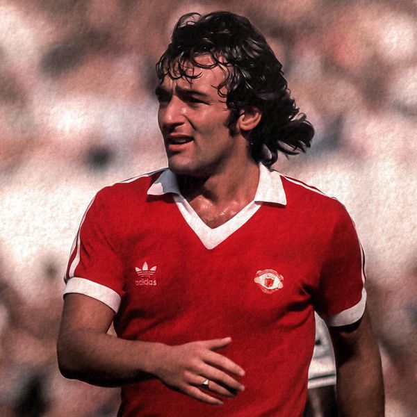 Lou Macari. 