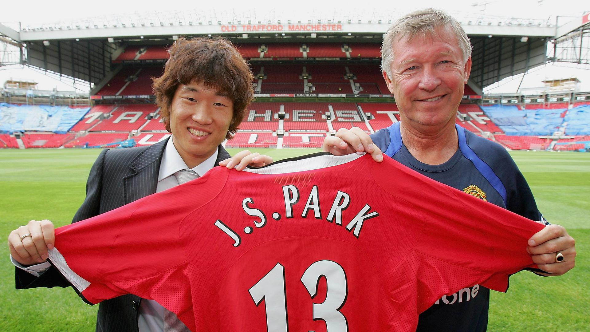 Transfer Story: Park Ji-sung joins Manchester United - Newsdir3