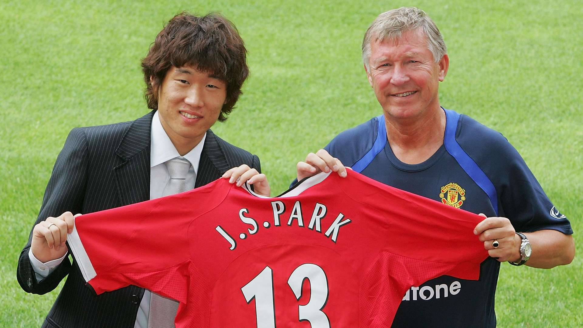 Why United fans still sing Ji-sung Park songs | Manchester United