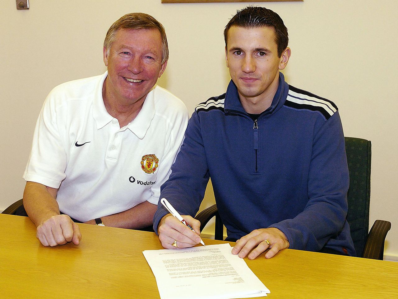 ミラー追悼試合を実施 マンチェスター ユナイテッド公式サイト