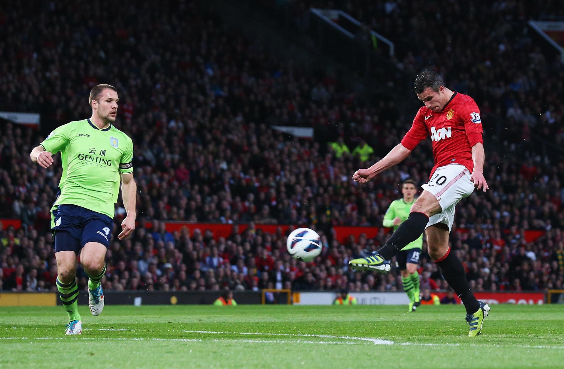 Gallery 20 Images Of Robin Van Persie From The 201213 Season