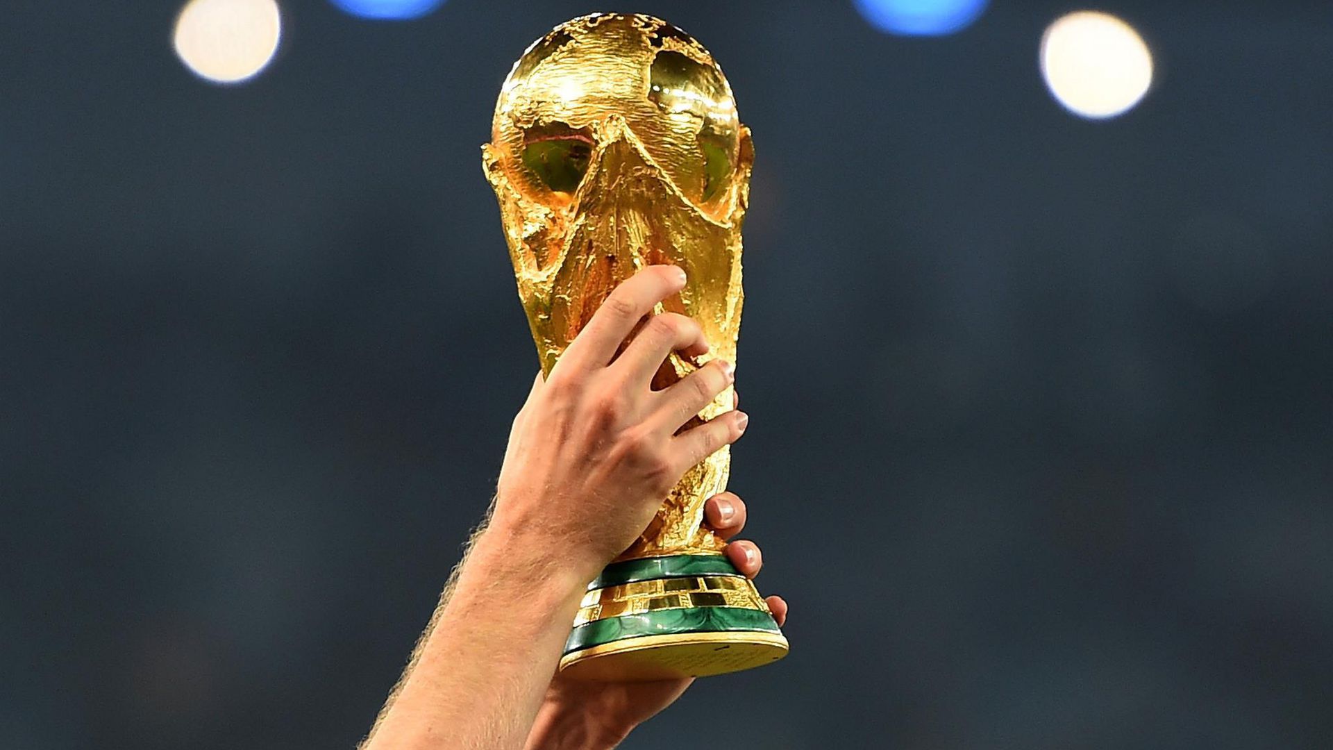 Как выглядит кубок чемпионата мира по футболу United at the 2022 World Cup: Your group-stage guide Manchester United