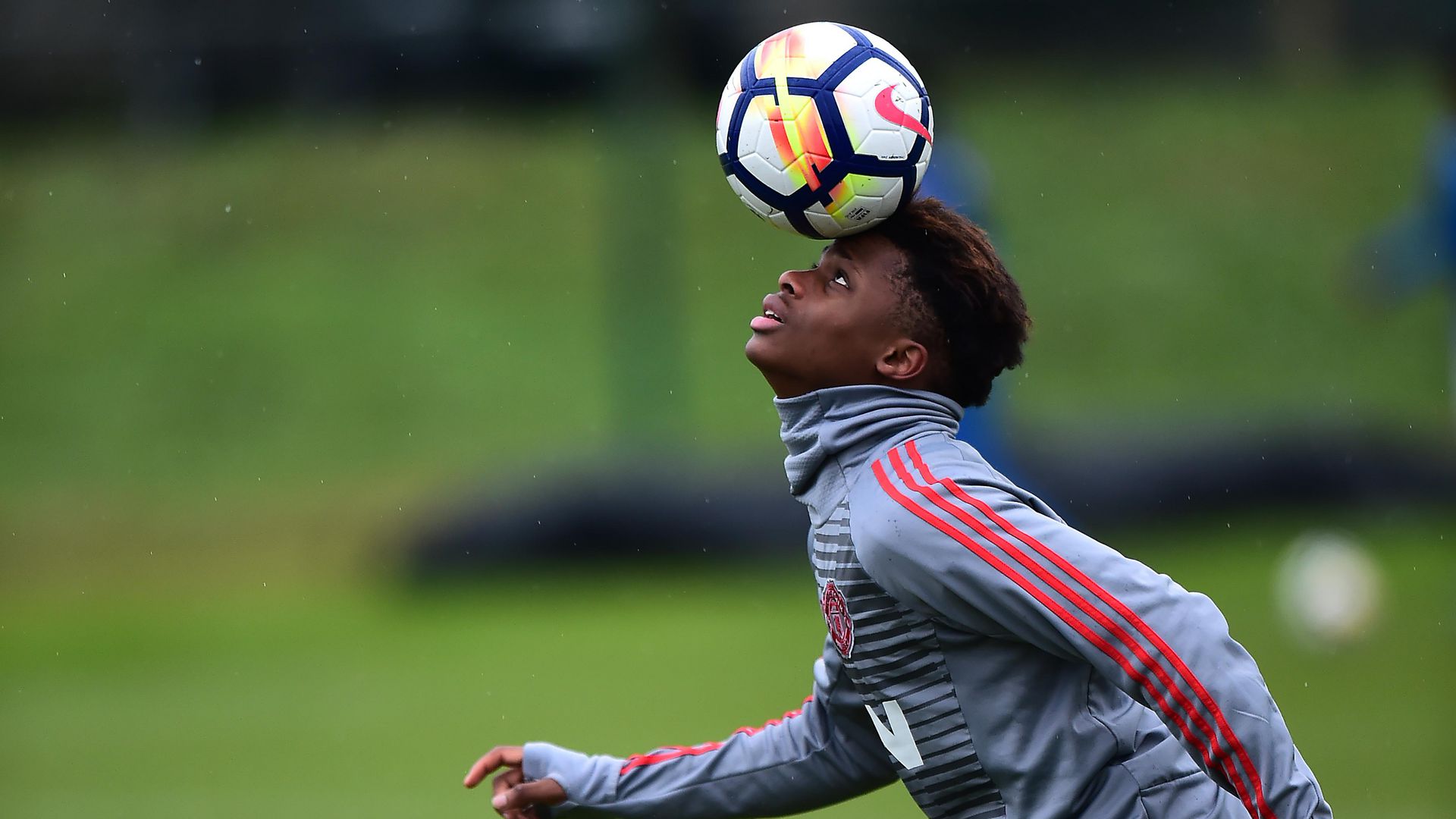 Largie Ramazani signs first professional contract at Man United