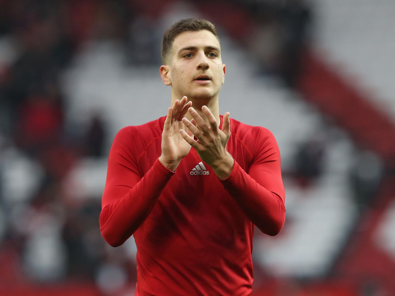 Manchester United anuncia chegada de Dalot, promessa portuguesa - Gazeta  Esportiva