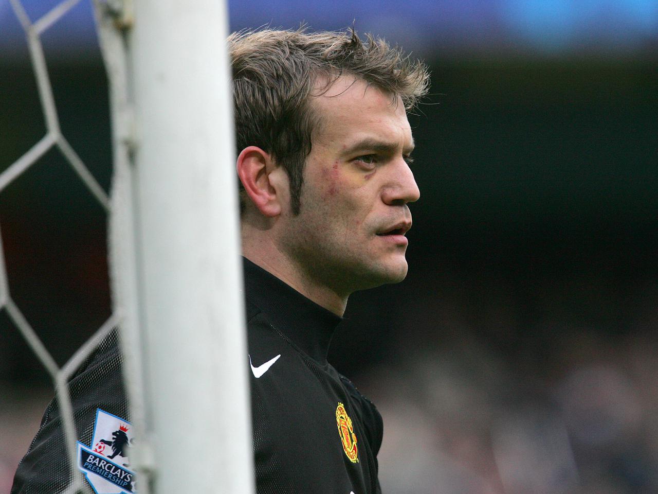Roy Carroll in goal for Manchester United