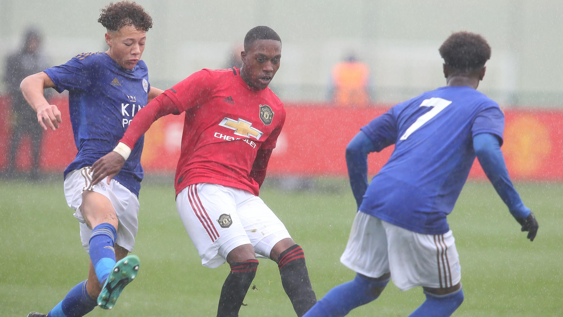 Report United S Under 18s Draw 4 4 With Leicester Manchester United
