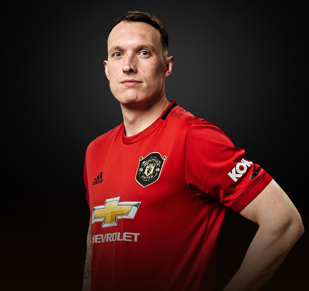 harry maguire manchester united jersey