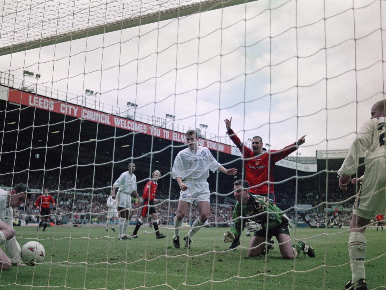 The Story Of Man Utd S Rivalry With Leeds United Manchester United
