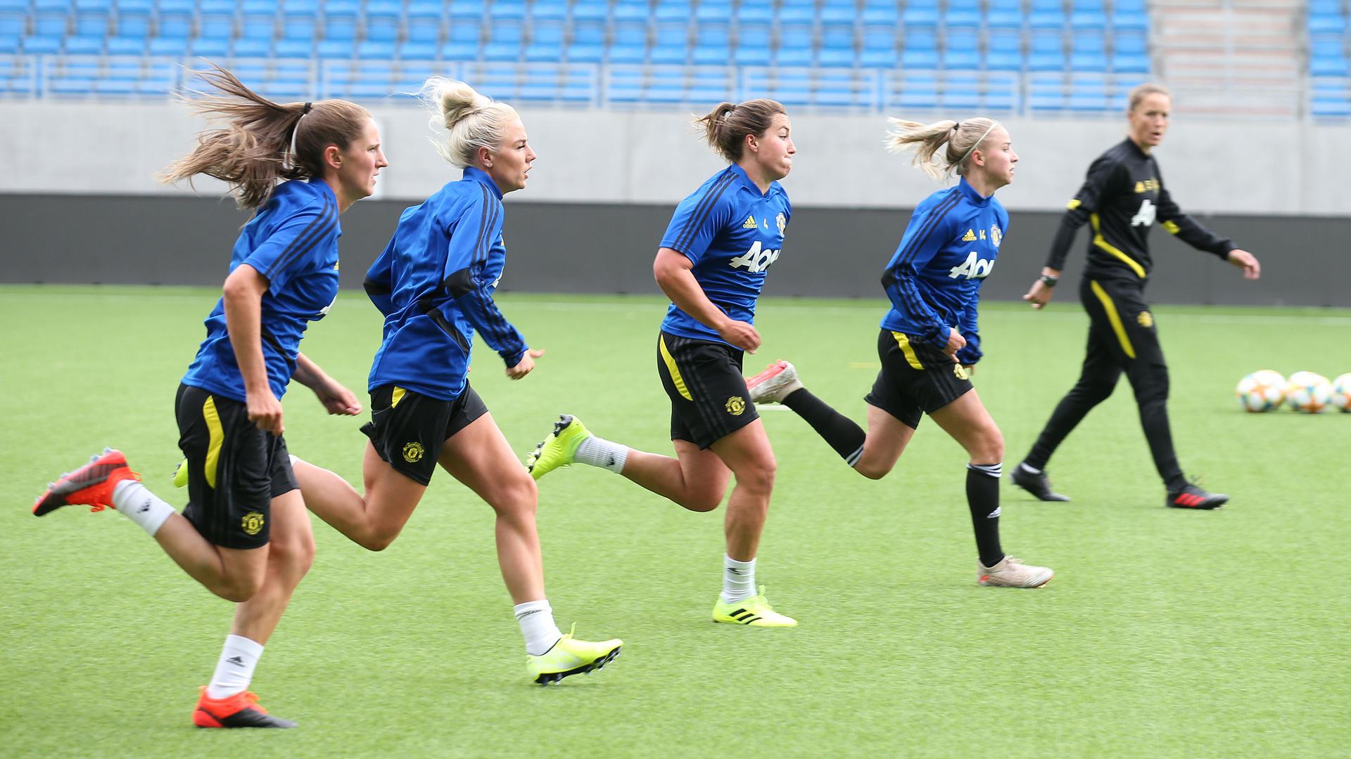 Man Utd Women S Training Gallery From Norway Manchester United
