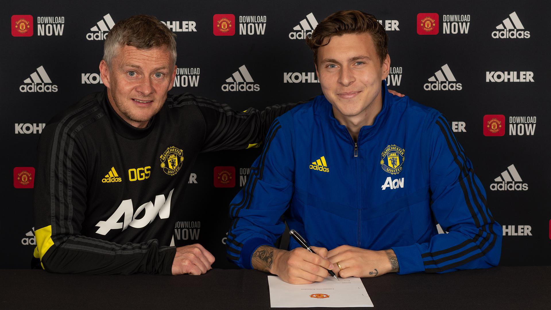Victor Lindelof Signs New Man Utd Contract Manchester United 