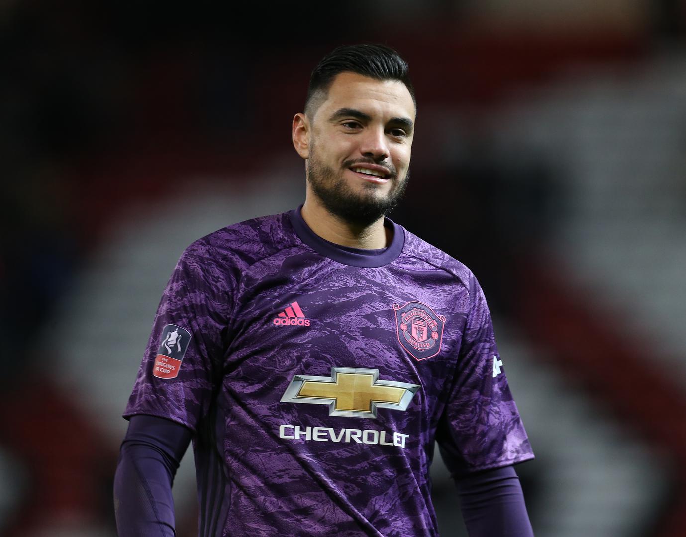 man u goalkeeper kit