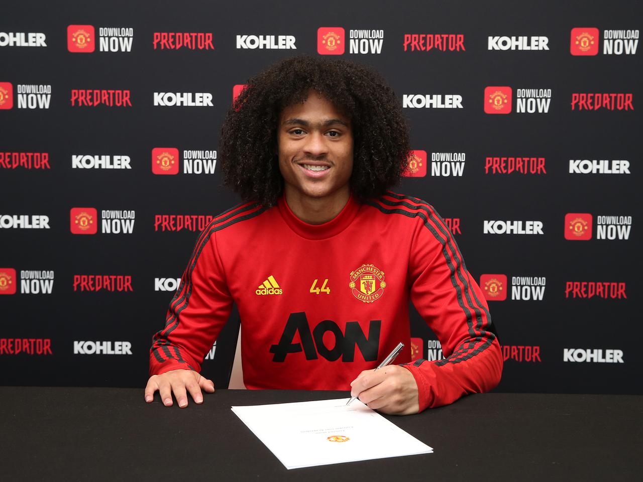 Tahith Chong Signs New Contract With Man Utd Manchester United