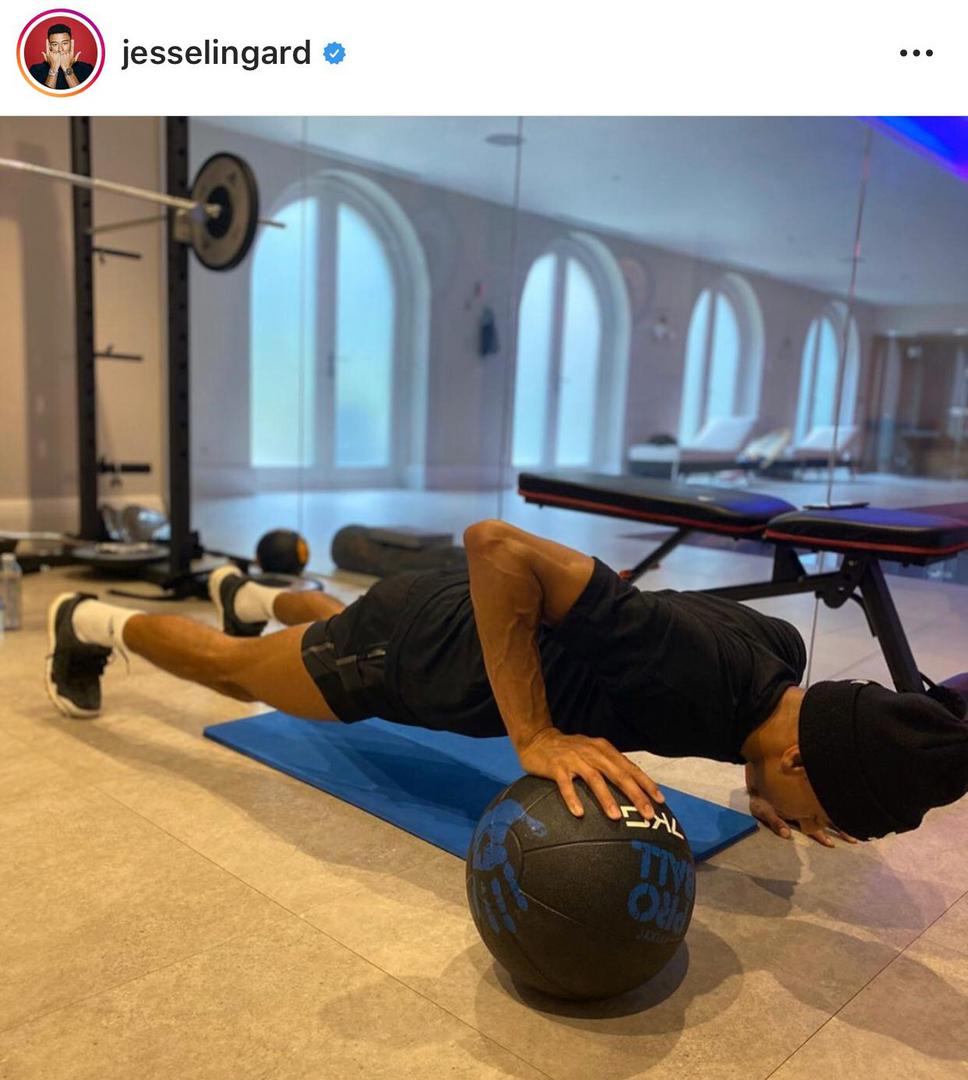 Jesse Lingard Workout At Home During Coronavirus Break From