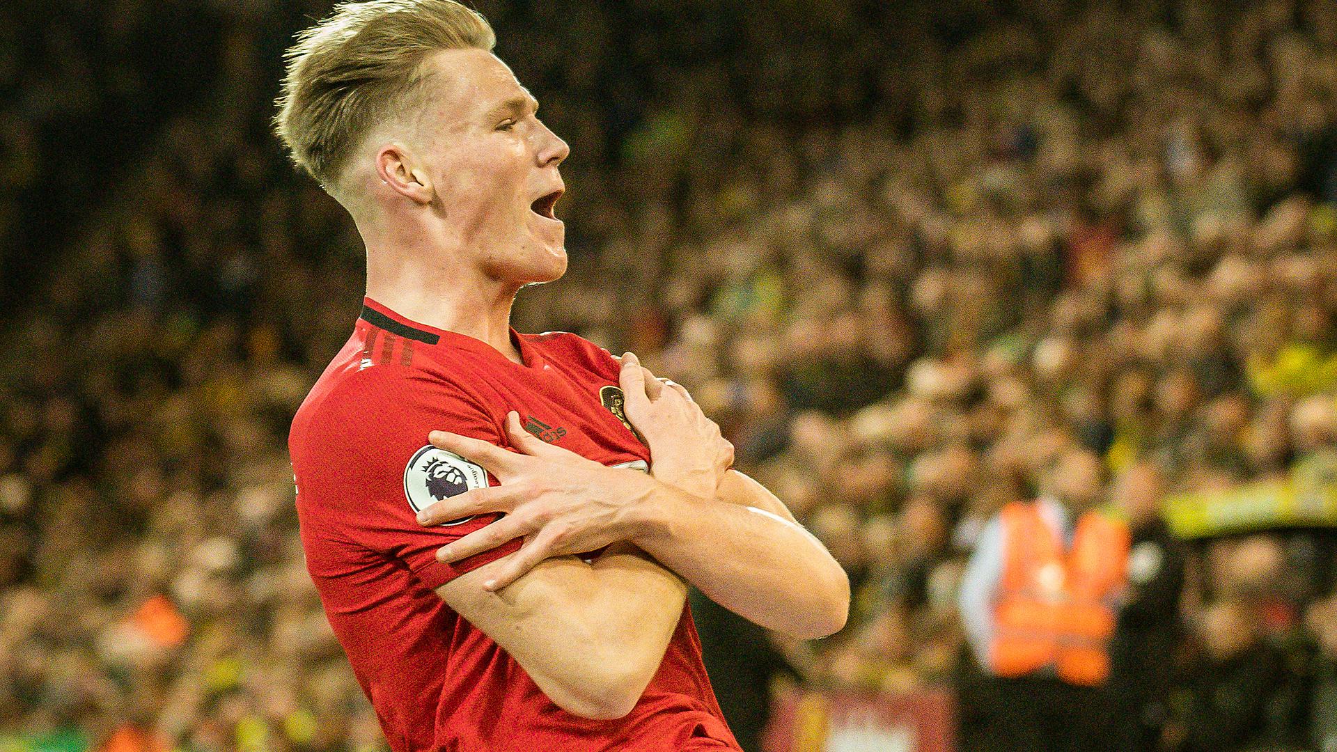 Scott Mctominay Reacts To Winning October Player Of The Month Manchester United