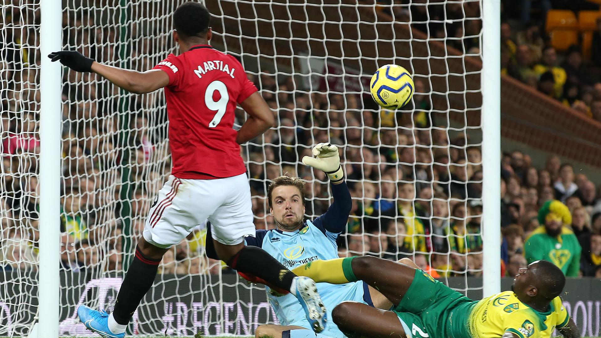 Highlights Norwich 1 United 3 | Manchester United