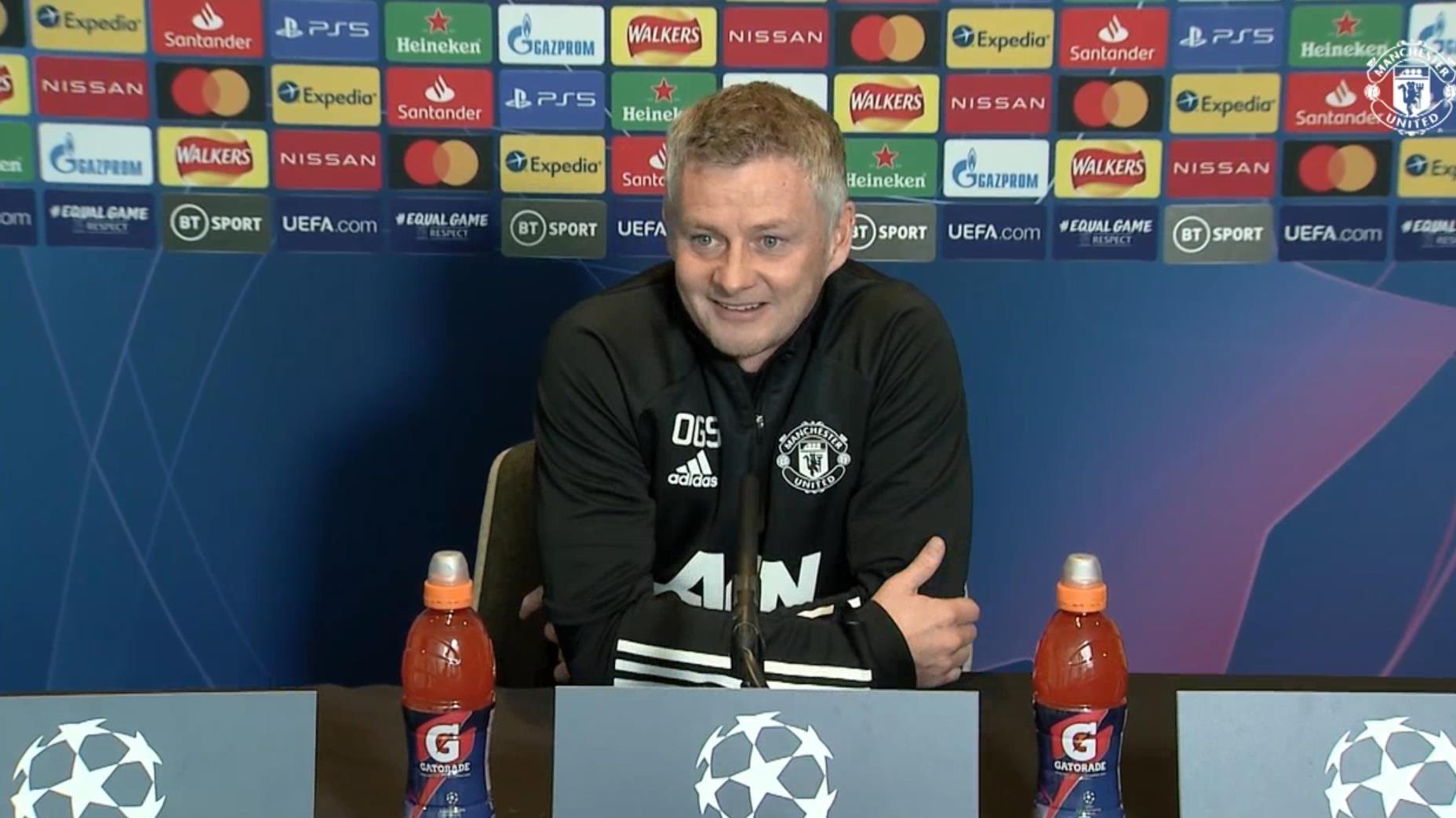 https://assets.manutd.com/AssetPicker/images/0/0/14/103/943966/Ole_Gunnar_Solskjaer_smiles_during_a_Champions_League_press_conference_1606147734392_large.jpg
