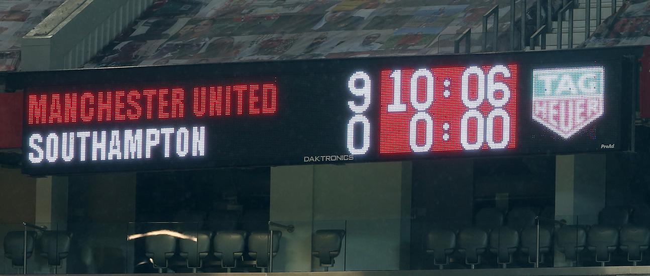 https://assets.manutd.com/AssetPicker/images/0/0/14/160/958715/A94T4802_202102021019391431612311707590_xlarge.jpg