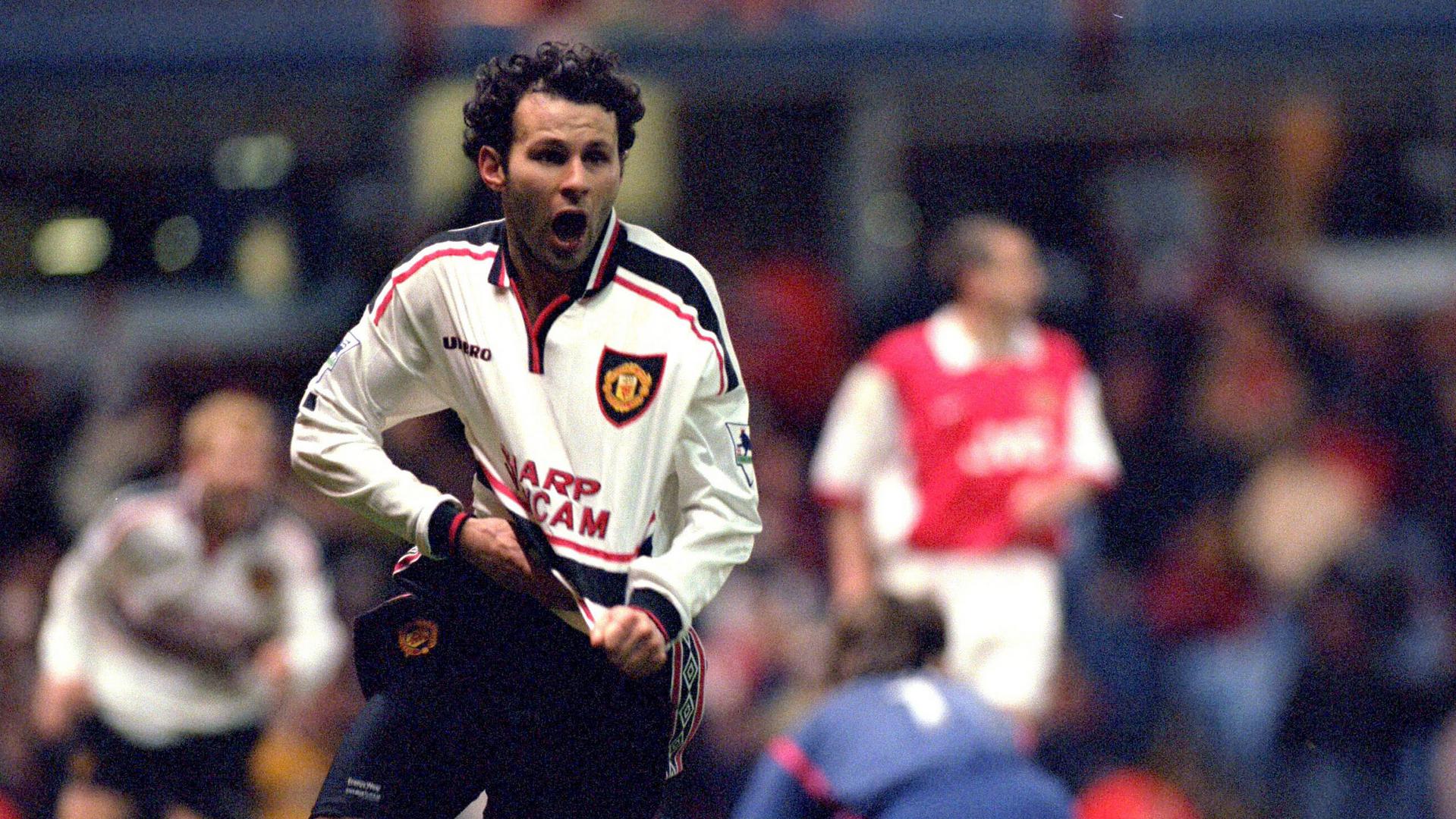 Ryan Giggs has played 963 matches for Manchester United, which is the most in the club's history | SportzPoint