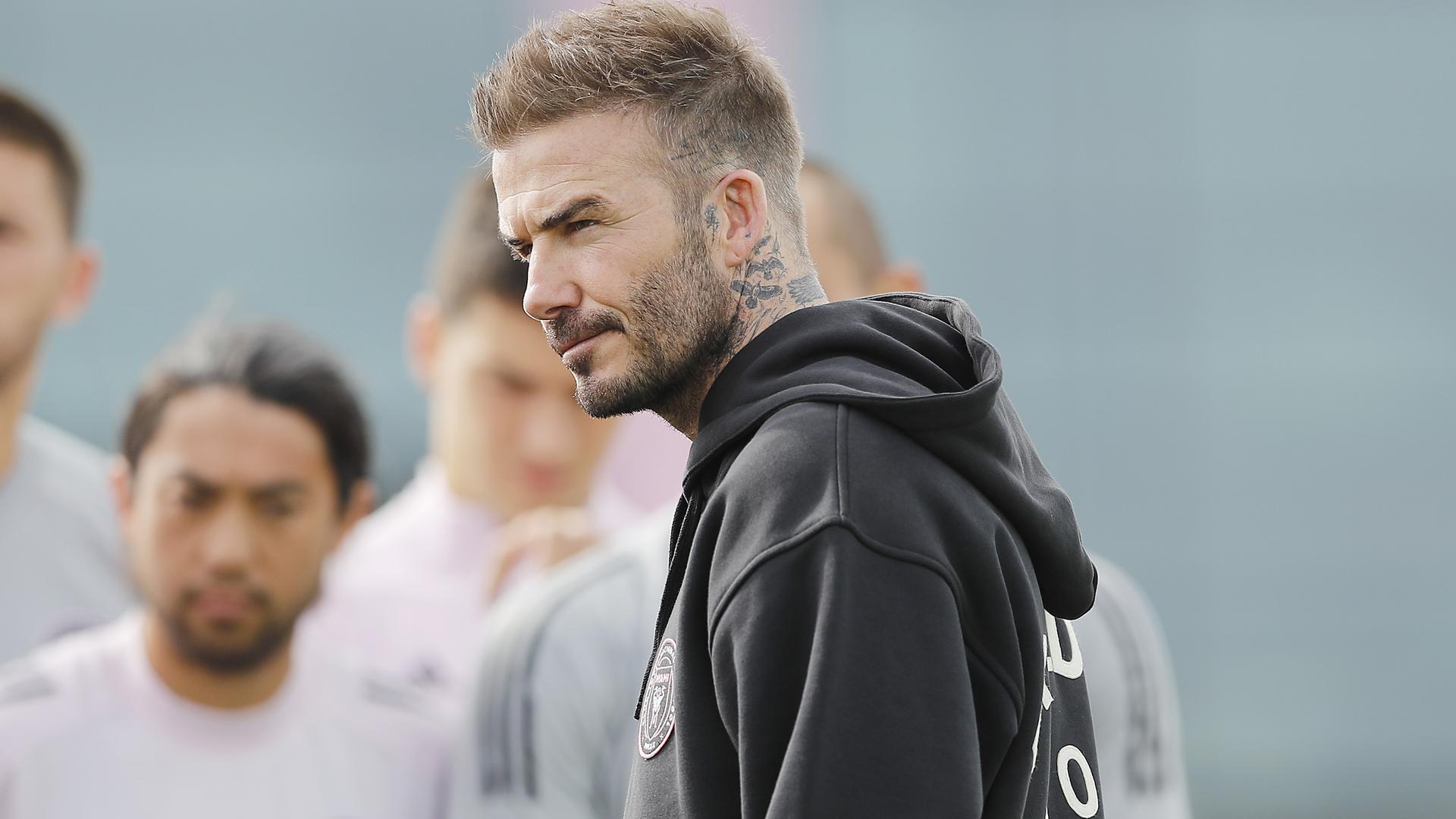Man Utd legend David Beckham posts viral video of crossbar challenge
