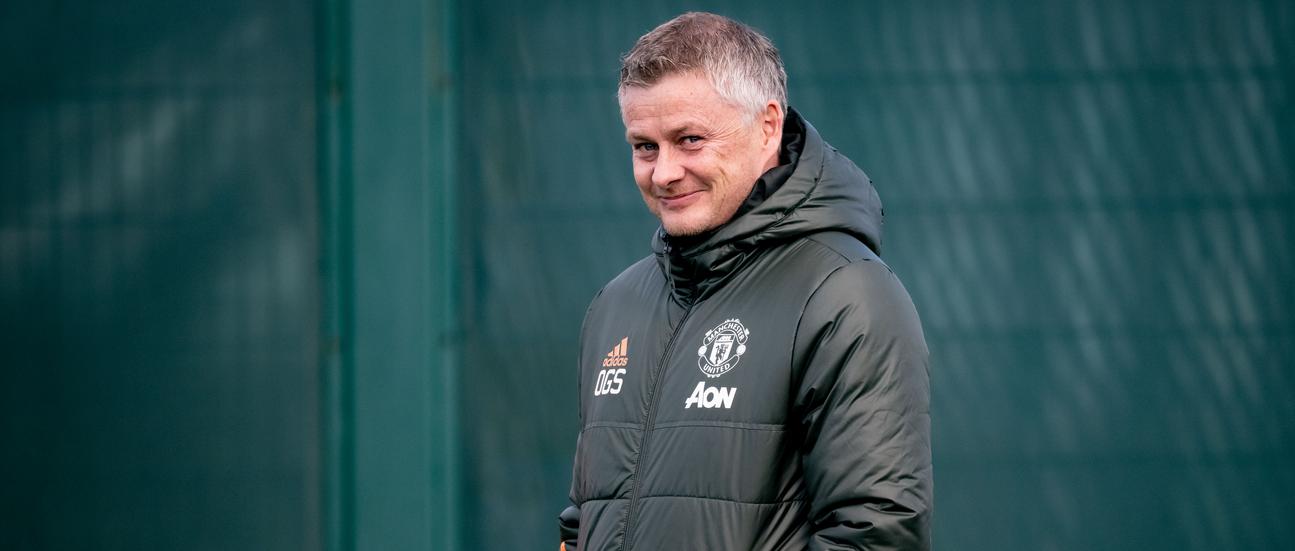 https://assets.manutd.com/AssetPicker/images/0/0/14/216/973000/Training_06_04_2021_02_20210406142253651617725194957_xlarge.jpg