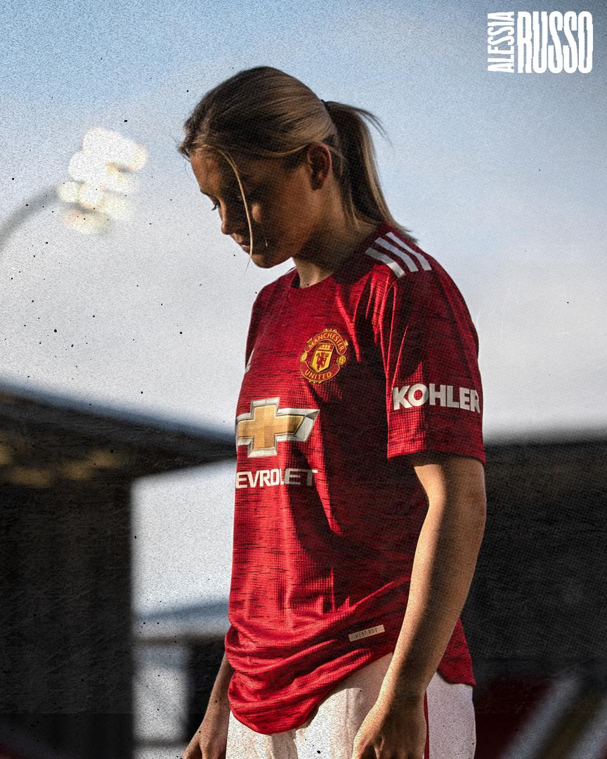 Alessia Russo Wears New 2020 21 Kits After Signing For Man Utd Women Manchester United