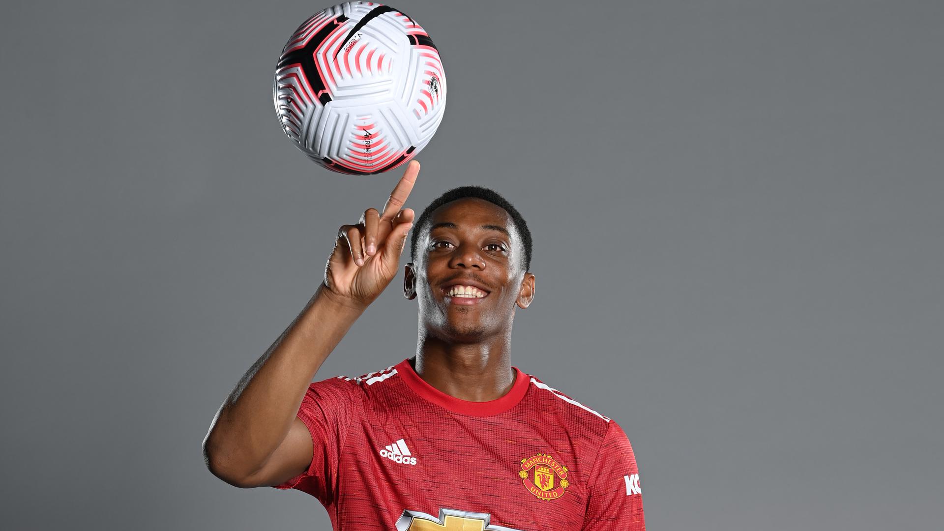 Early team news for Everton v Man Utd  Manchester United