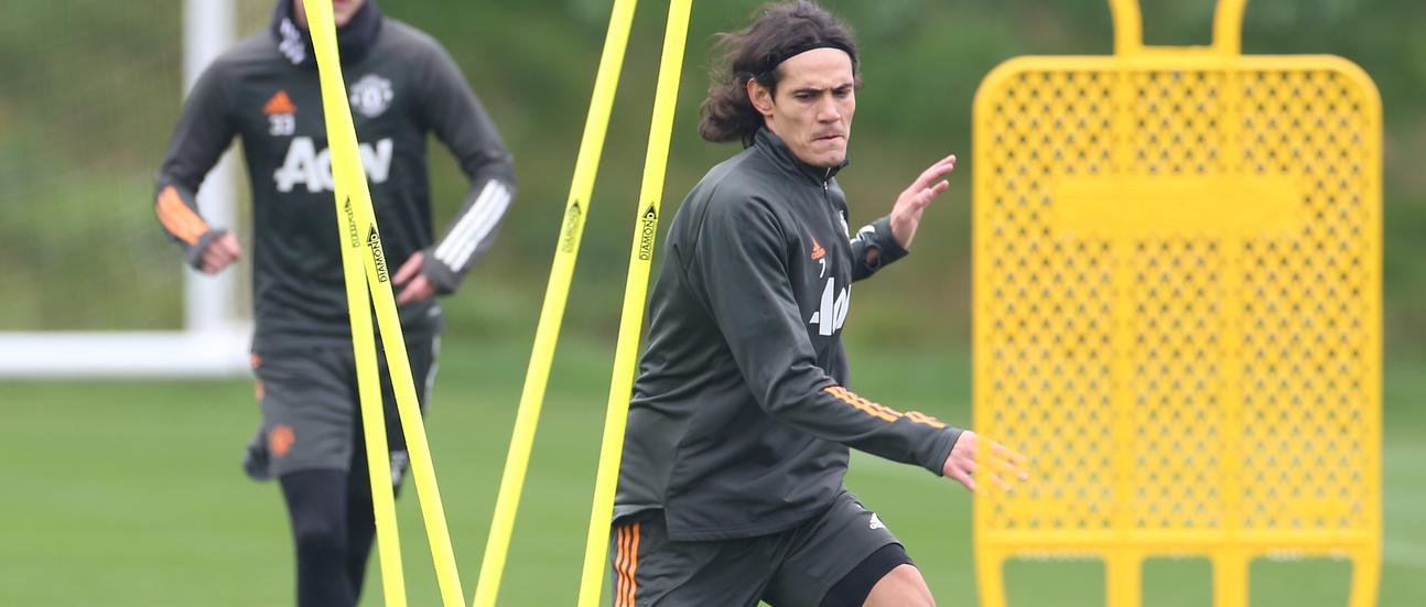 https://assets.manutd.com/AssetPicker/images/0/0/14/74/936702/IMG_1089_2020101811636614-21603443418560_xlarge.jpg