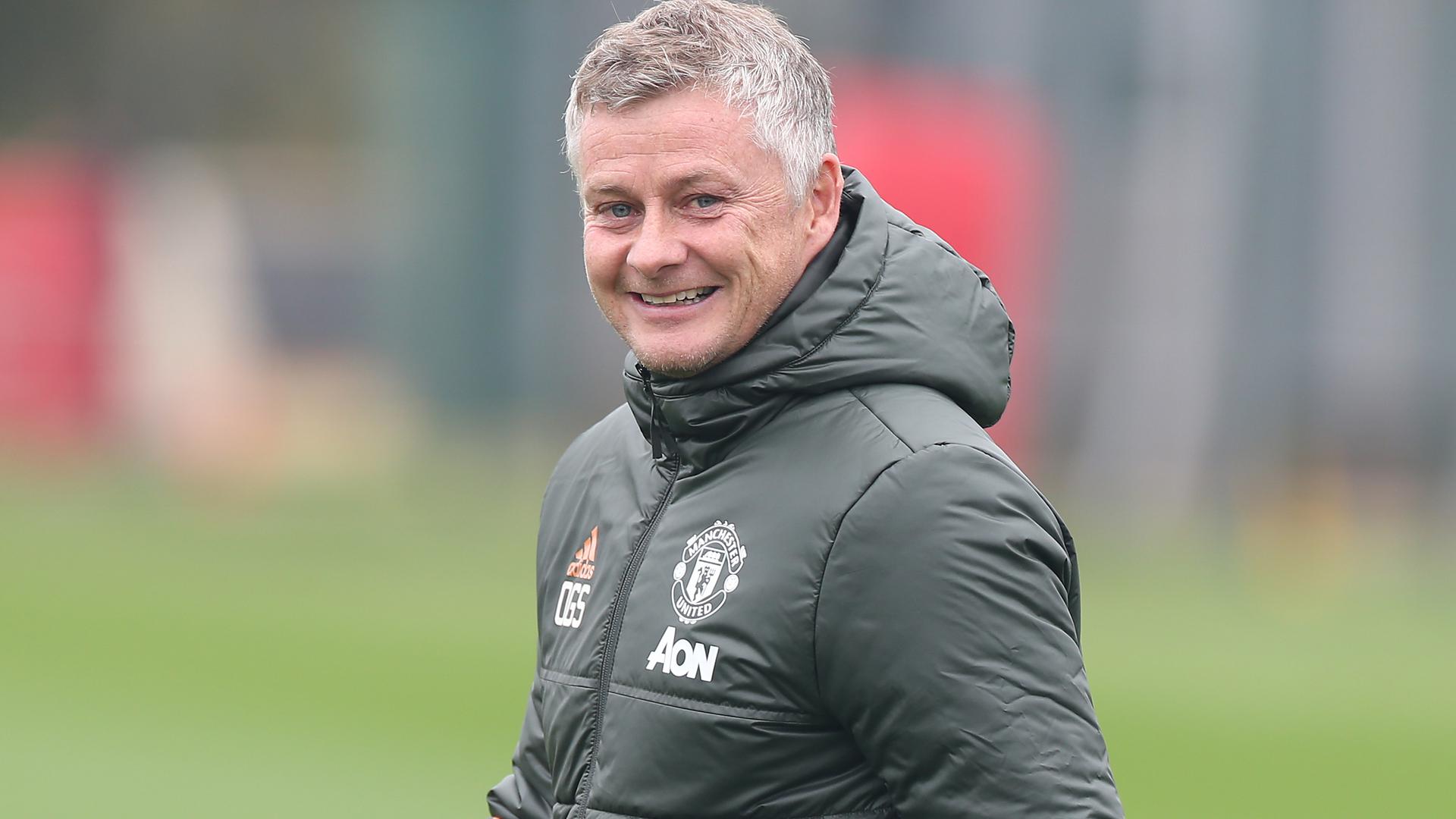 https://assets.manutd.com/AssetPicker/images/0/0/14/74/936703/IMG_1100_2020101811656627-11603445015467_large.jpg