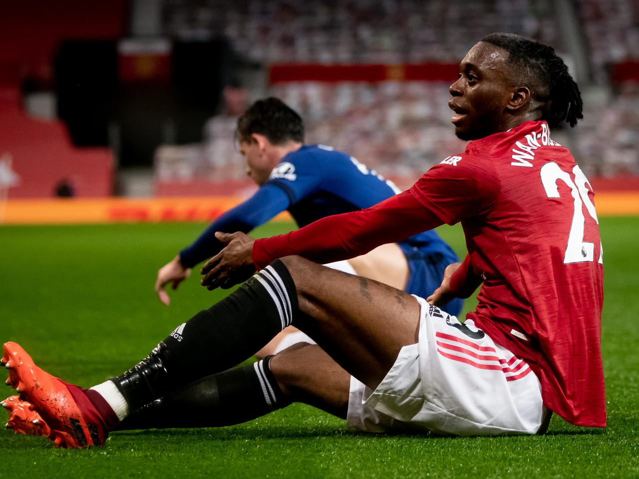 Wan bissaka boots hotsell