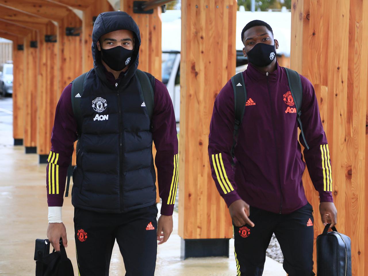 Mason Greenwood and Teden Mengi depart for the airport
