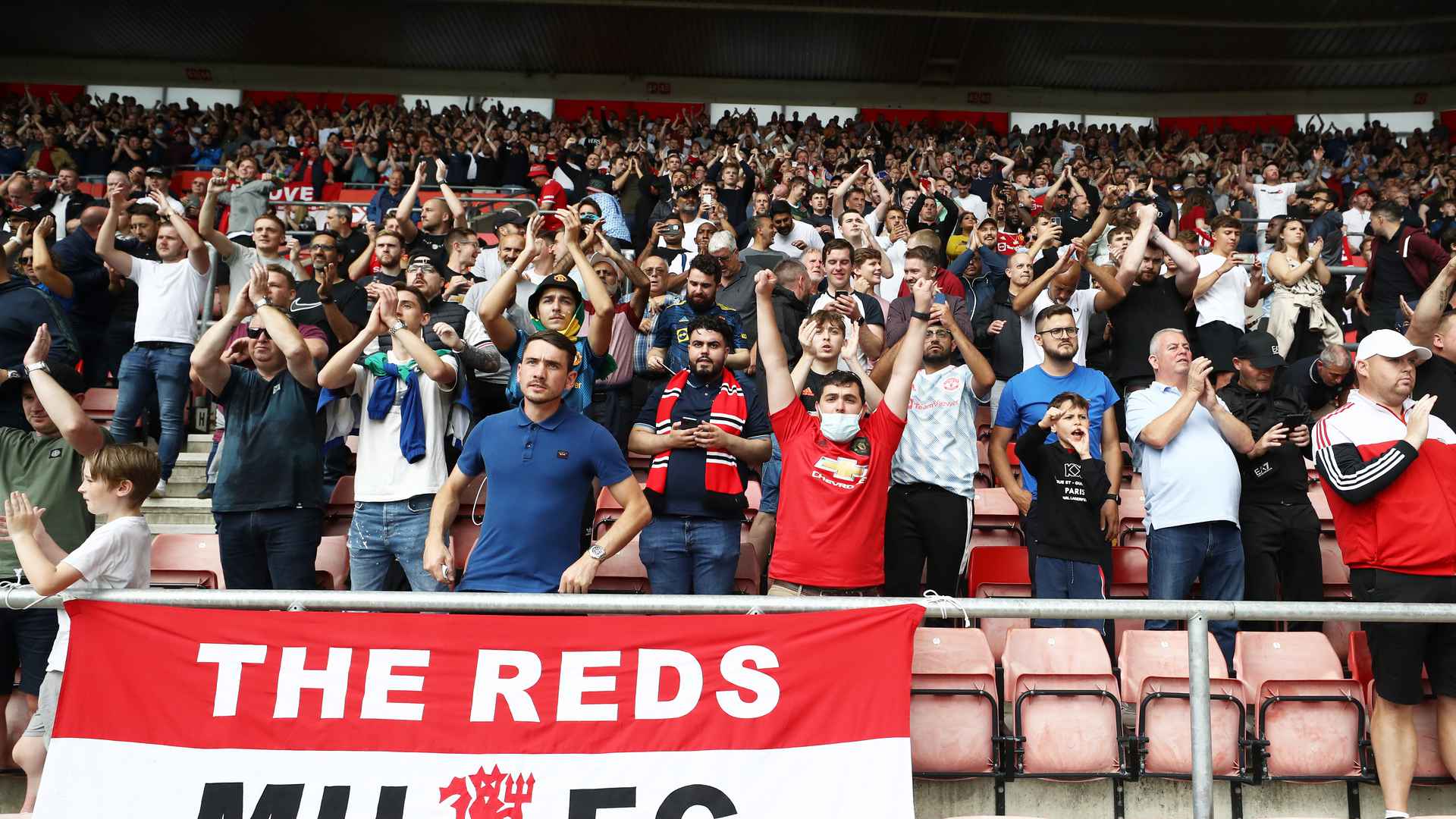  Reds on the road