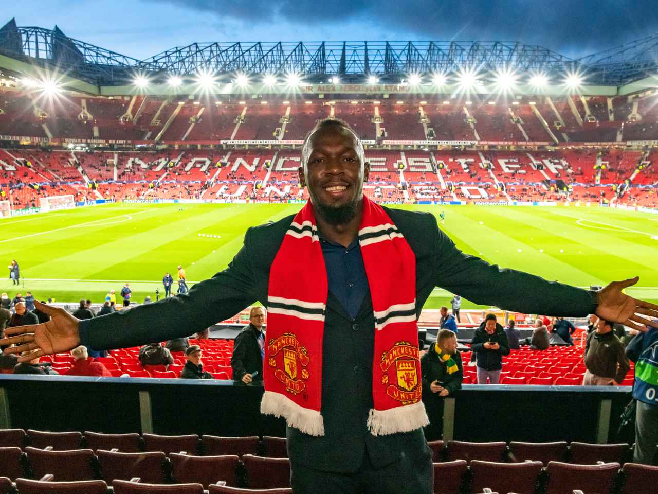 Usain Bolt attends Old Trafford | Manchester United