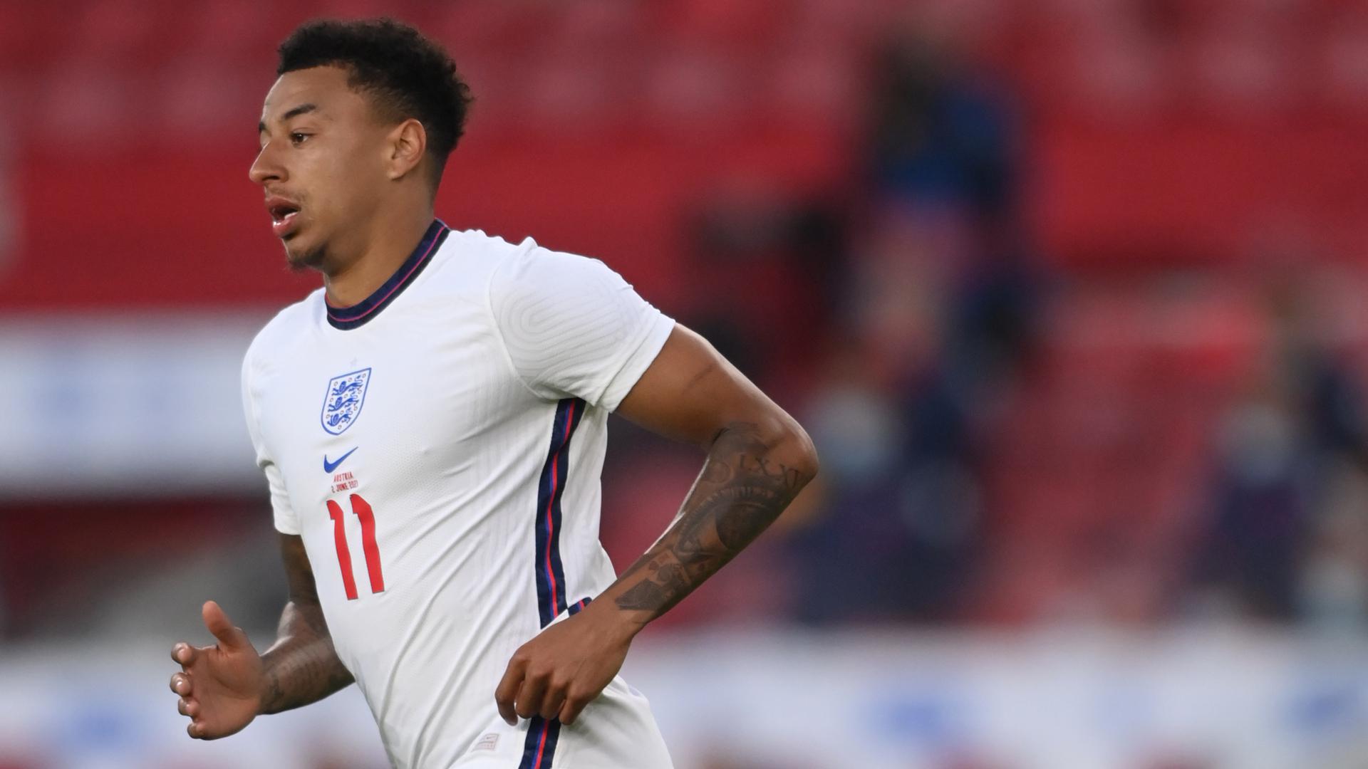  Lingard posts message to England team-mates