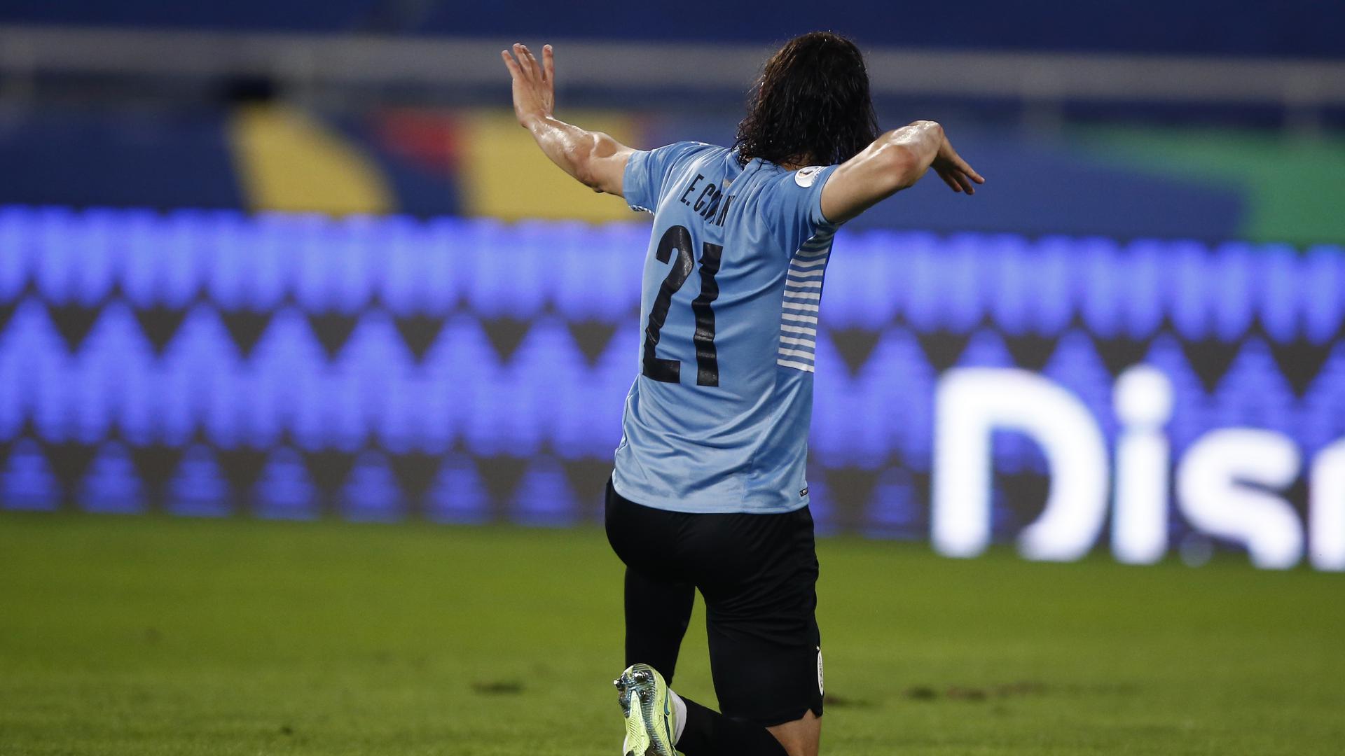  Cavani could join cult hero club with new shirt