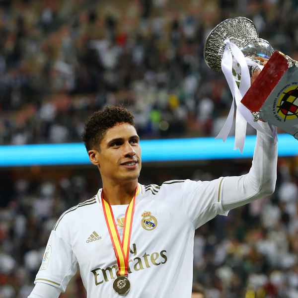 Football Player’s Biography 7: Edwin van der Sar