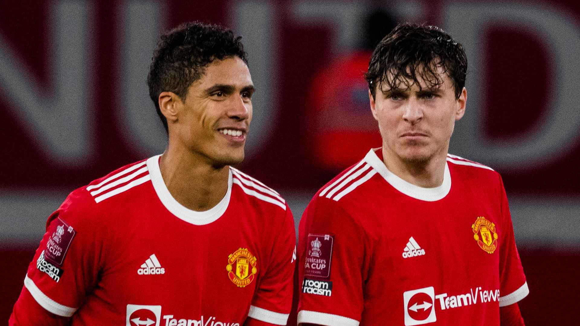  Ralf weighs up defensive dilemma