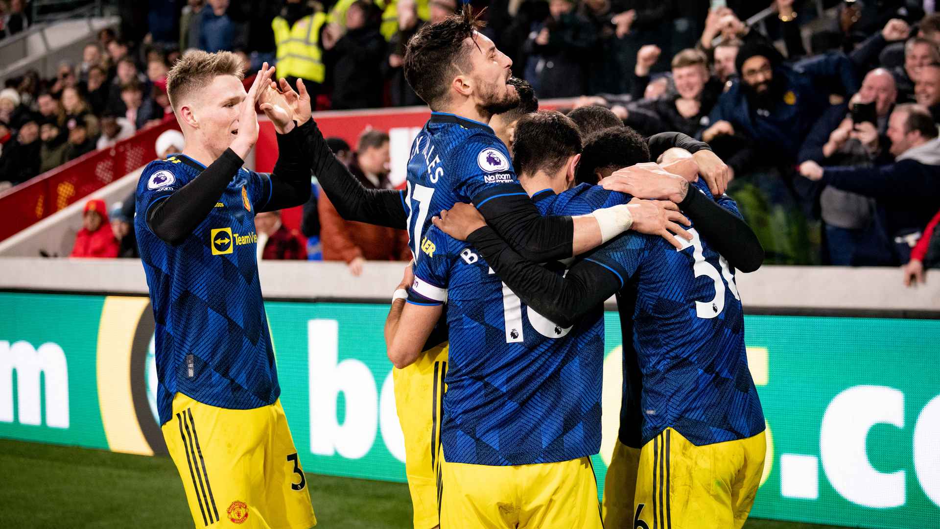 Man Utd win 300th Premier League game away from home | Manchester United