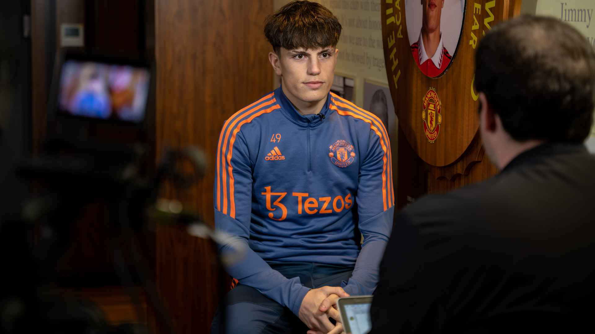 Alejandro Garnacho thanks family after Man Utd Player of the Month win