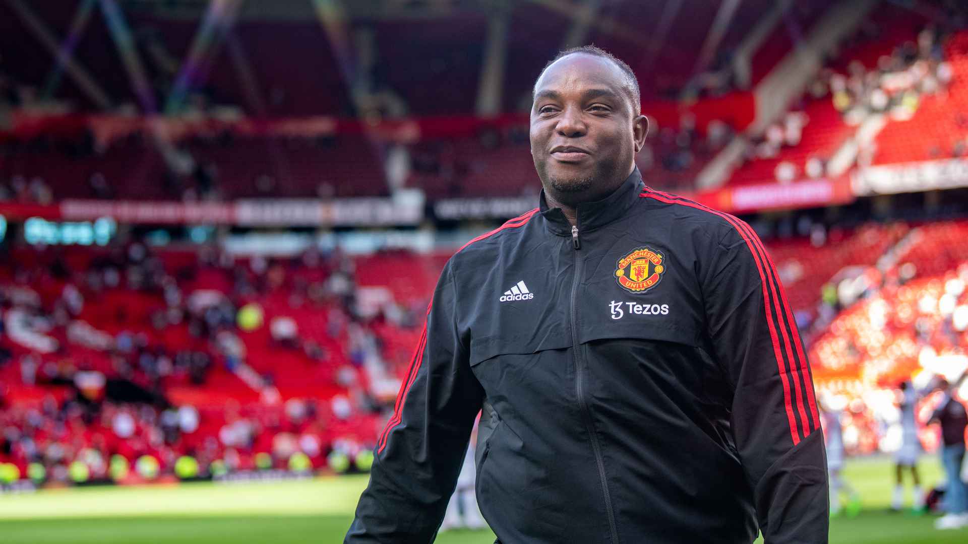 Benni McCarthy hopes to make a difference in Man Utd coaching role |  Manchester United