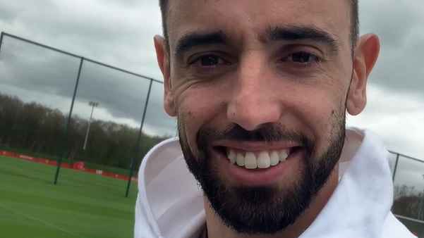 Bruno Fernandes with March Player of the Month award message