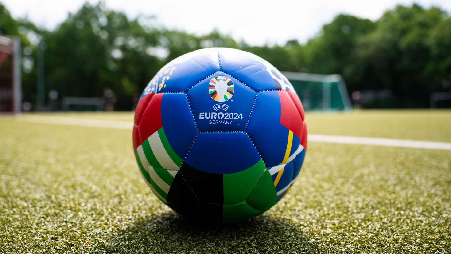 📸 Officiel : voici le ballon de l'Euro 2024 ! ⚽️