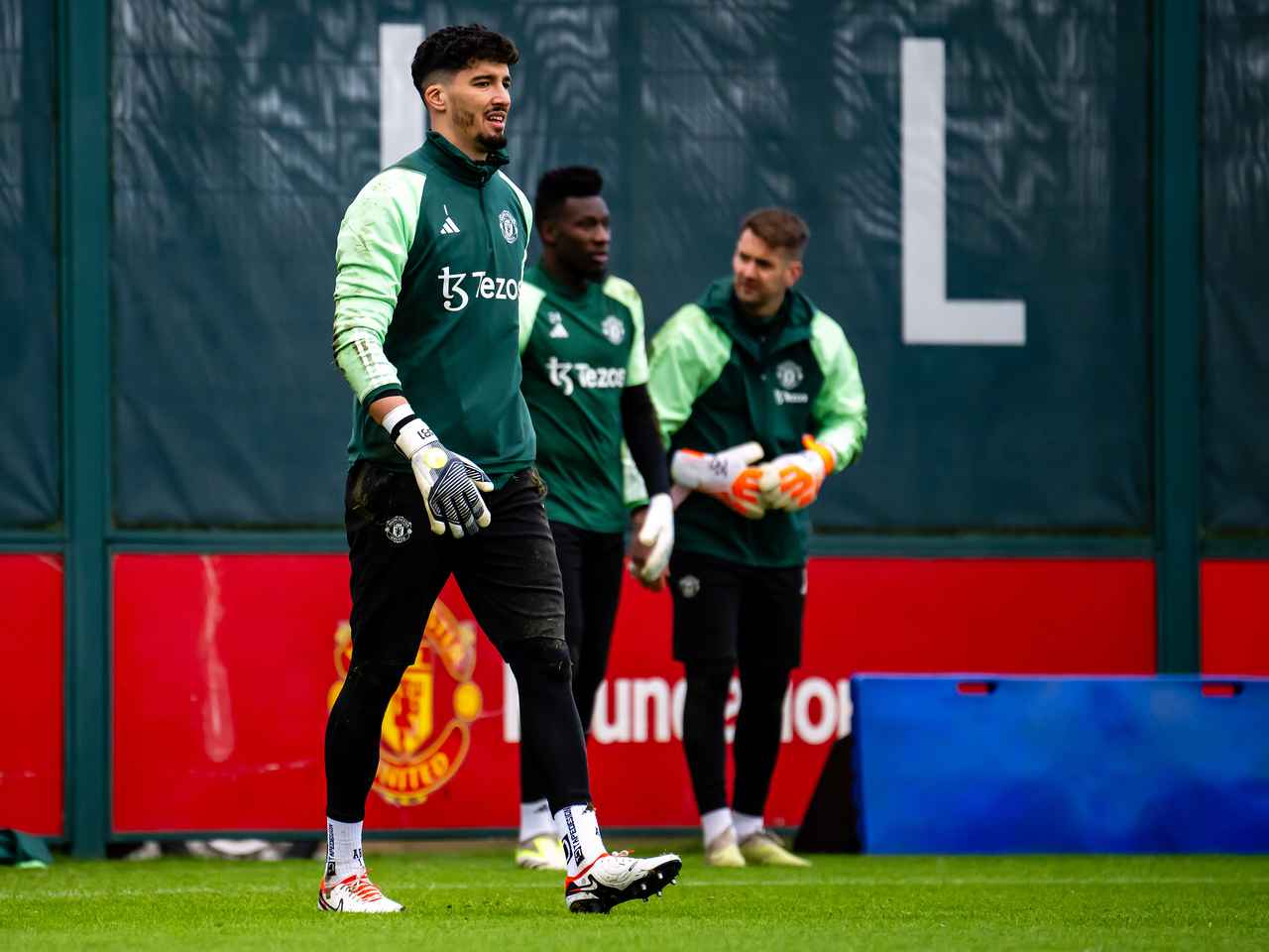 Altay Bayındır'a güle güle: Transferde büyük sürpriz!