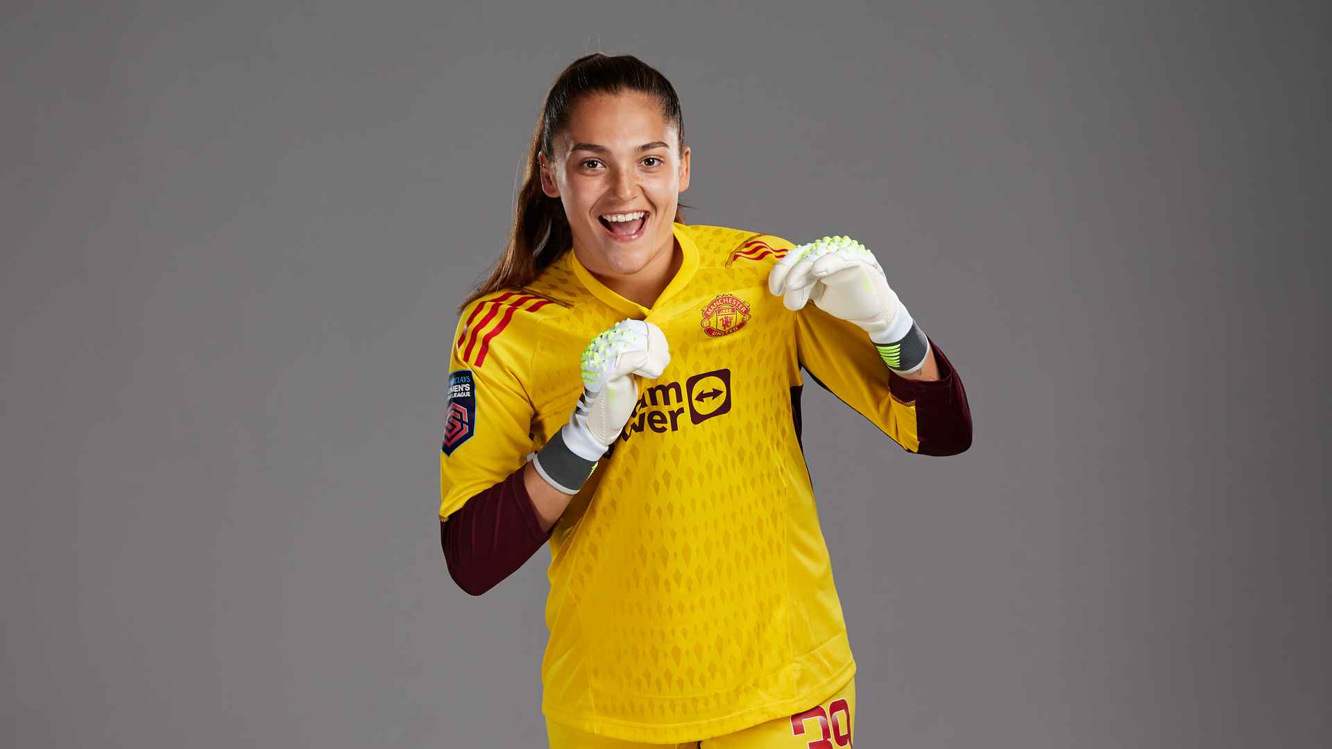 Crisp Safia Middleton-patel Steals Show For Man Utd Despite Mary Earps Return Picture Concept