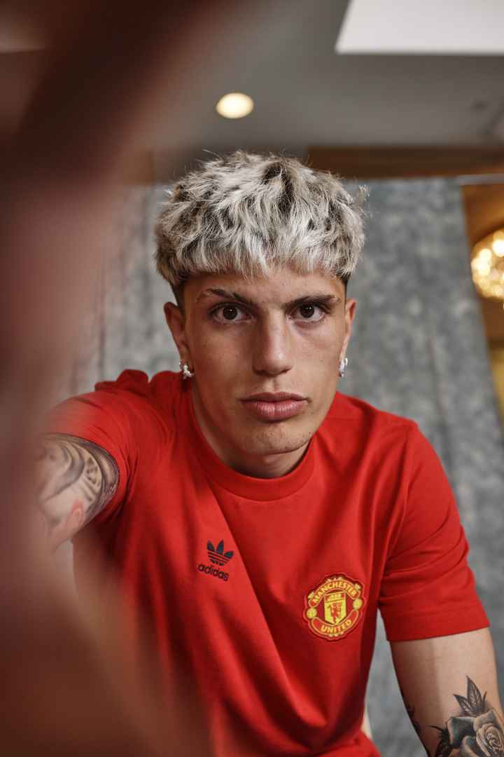 ADIDAS ORIGINALS ESSENTIALS GALLERY Manchester United