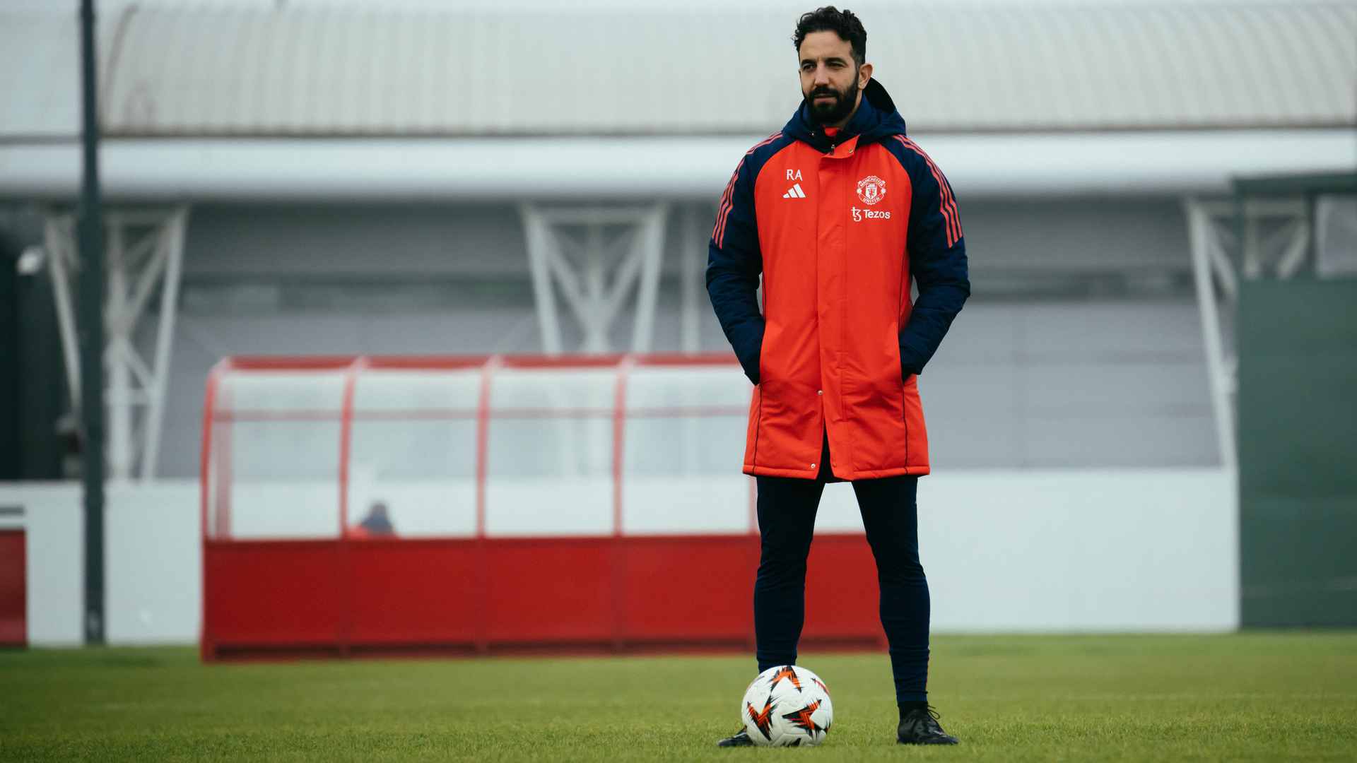 When is the winter transfer window deadline in 2025? Manchester United