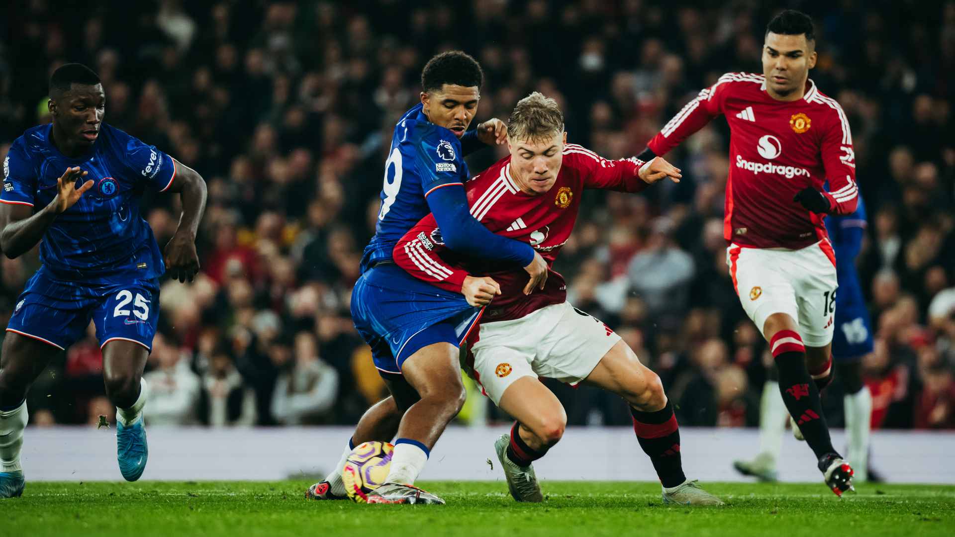 Short match highlights from Man Utd v Chelsea in the Premier League 3