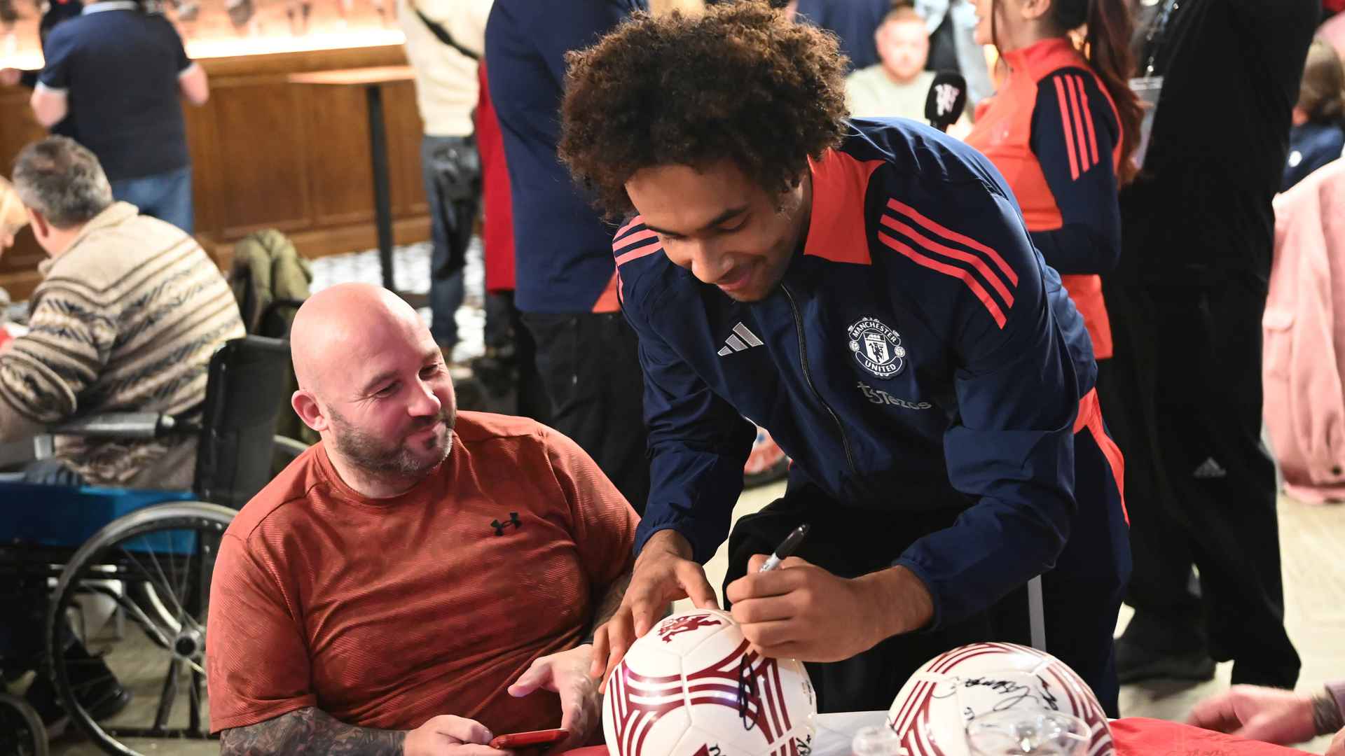 Man Utd players sprinkle festive cheers at 2024 MUDSA annual Christmas