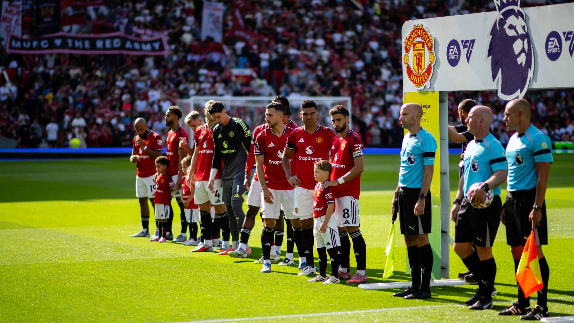 Busy weekend for United ahead of first break